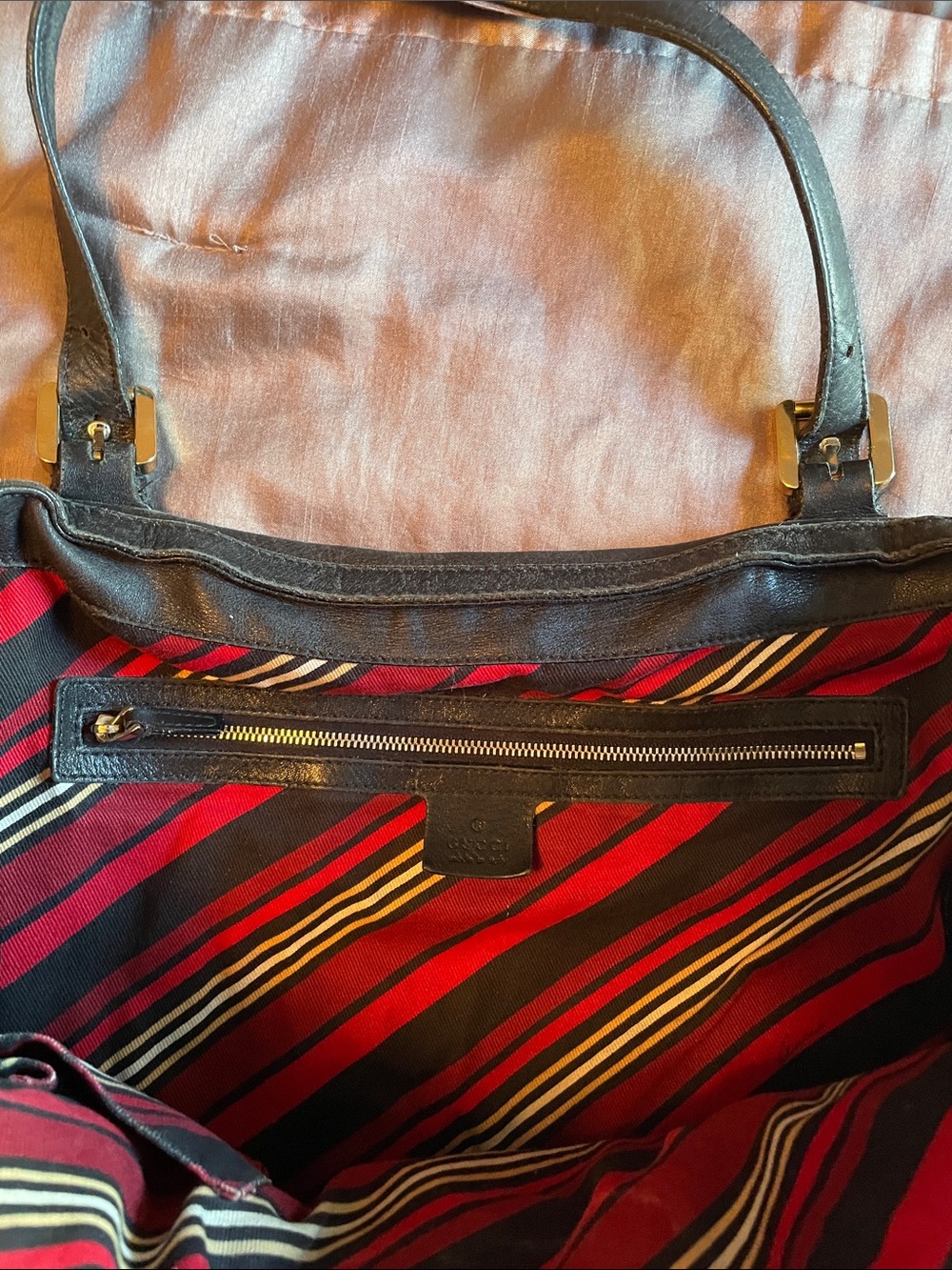 Gucci Black Leather Shoulder Tote with Gold Double-G Emblem - Picture 3 of 8